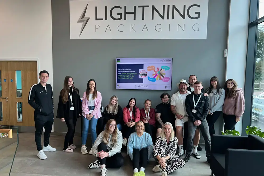 lightning packaging work as a team for mutual benefit