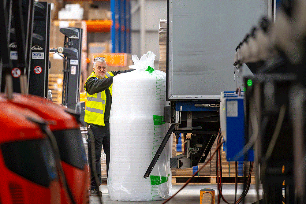 Packaging delivery service using our fleet and suppliers